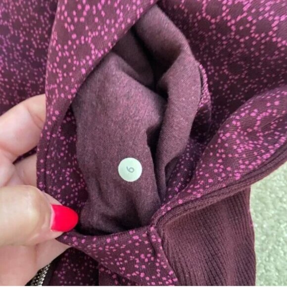 Lululemon Scuba Hoodie III - Size 6 - Picture 5 of 8
